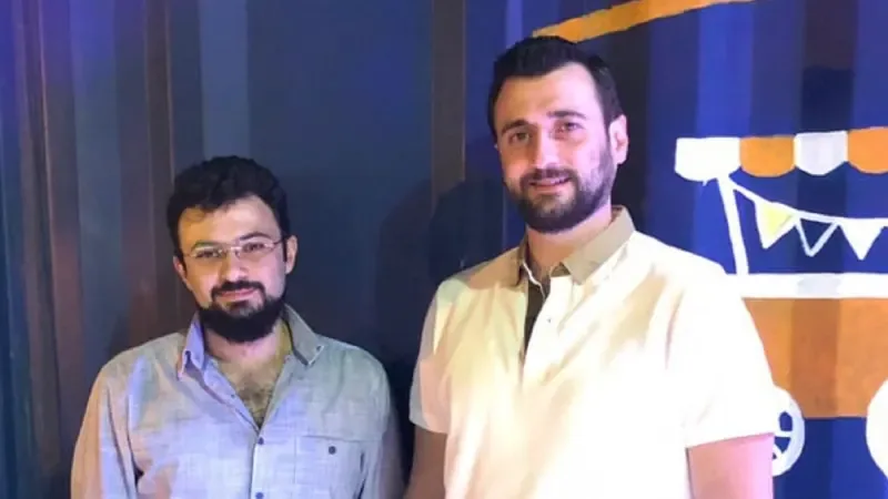 أحمد النحاس مع شريكه المؤسس في حربوء