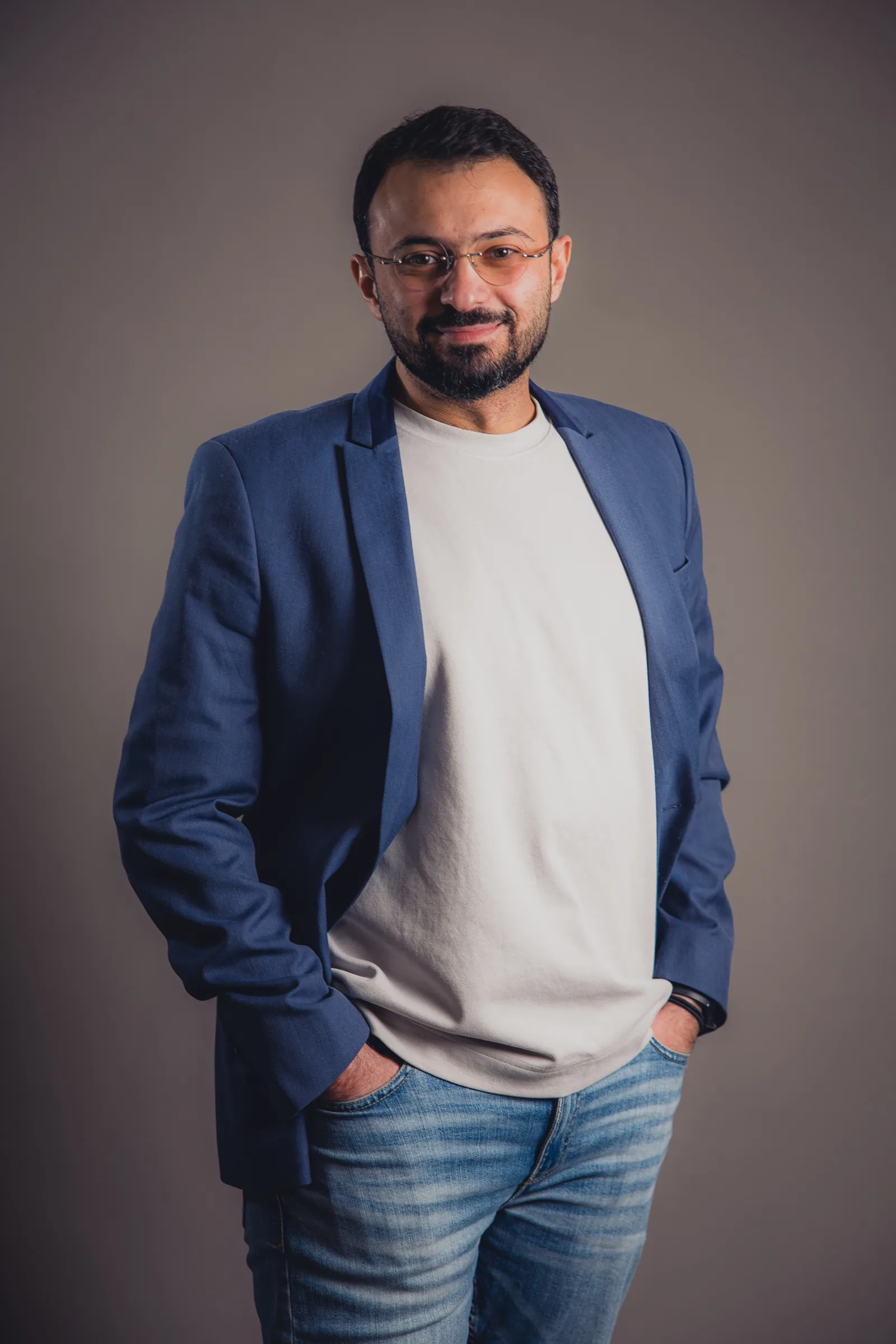 أحمد النحاس، صورة شخصية رئيسية
